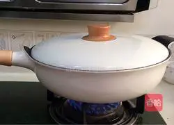 Illustration of how to make brown sugar small pot helmet 14