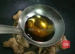 Illustration of how to make colorful pepper duck cold noodles 3