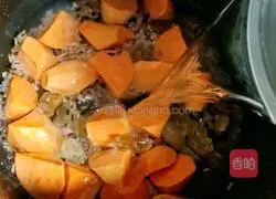 Illustration of seven-color brown rice and sweet potato porridge 7