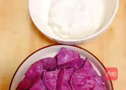 Illustration of how to make purple sweet potato glutinous rice rolls 1