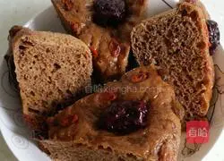 Illustration of how to make brown sugar and jujube hair cake 8