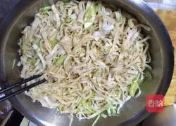 Illustration of how to make cold noodles 9