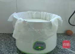 Illustration of how to make steamed cakes (mixed rice and noodles) 6