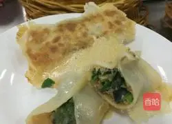 Illustration of how to make meat and three fresh pot stickers 8