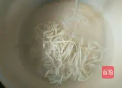 Illustration of how to make saliva cold noodles 3