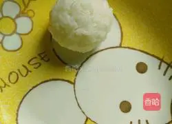 Illustration of how to make snowman rice balls 6