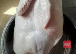 Illustration of how to cook duck in rice cooker 1