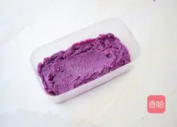 Illustration of how to make purple sweet potato and taro yogurt box 14