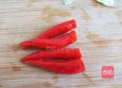 Illustration of how to display the fruit and peacock in full bloom during the Lantern Festival on the 15th day of the first lunar month 9