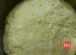 Illustration of how to make pumpkin rolls 3