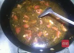 Illustration of how to make pickled cabbage rice noodles 5