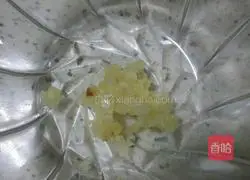 Illustration of how to make strange-flavored cold noodles 2