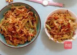 Illustration of braised beans and noodles 20