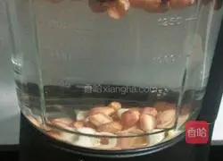 Illustration of how to make peanut and lotus seed paste 3