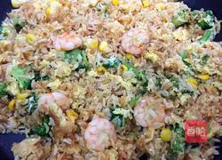 Illustration of how to make shrimp and cheese braised rice 8