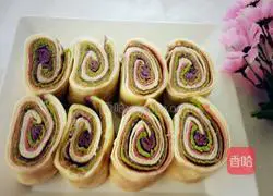 Illustration of how to make colorful flower rolls 12