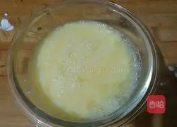 Illustration of how to make homemade spring roll wrapper 3