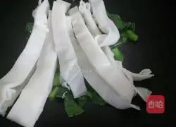 Illustration of how to make wet fried rice noodles 5