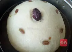 Illustration of how to make cornmeal and white flour cakes 16