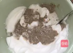 Illustration of homemade thousand-layer sugar-free and oil-free cake box 9