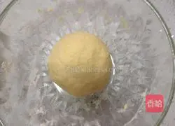 Illustration of how to make lollipop flower rolls 3