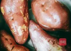 Illustration of how to make sweet potato porridge 1