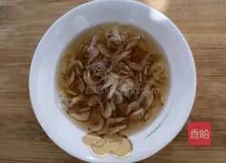 Illustration of how to make tomato, loofah and shrimp porridge 8