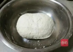 Illustration of how to make scallion oil flower rolls 4