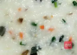 Illustration of Preserved Egg and Lean Pork Porridge (Second Method) 8