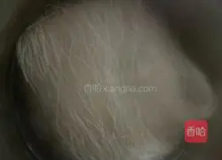 Illustration of how to make fried rice noodles 1