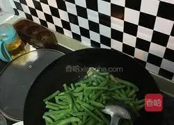 Illustration of how to make braised beans and noodles 6