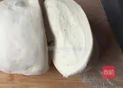 Illustration of how to make scallion rolls 6