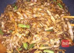 Beans Illustration of braised noodles 15