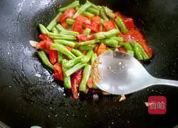 Illustration of making braised noodles 15