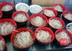 Illustration of how to make Sichuan cold noodles 2