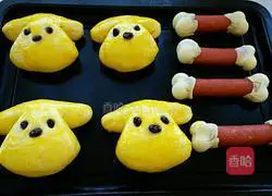 Illustration of how to make a puppy chew a bone burger 16