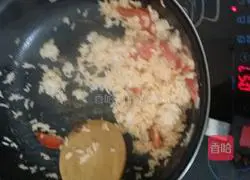 Illustration of how to make salad tomato baked rice 2