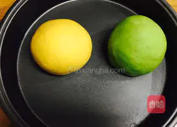 Illustration of how to make large plate of chicken braised colorful noodles 7