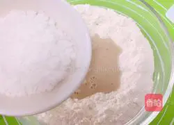 Illustration of how to make hamburger dough 5