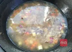 Illustration of how to make curry beef rice bowl 6