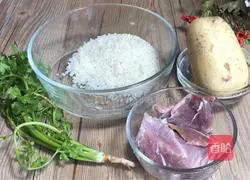 Lotus root lean meat porridge recipe 1