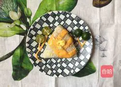 Illustration of how to make millet cheese rice balls 8