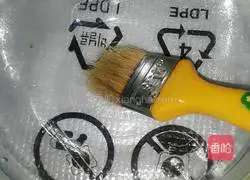 Illustration of how to make long yam and purple sweet potato cake 4