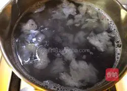 Recipe for Tremella, Purple Sweet Potato and Apple Porridge 5