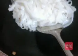 Illustration of how to make dry fried rice noodles 3