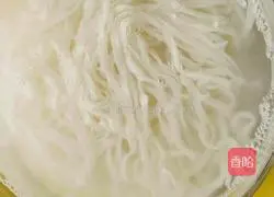 Sesame sauce colorful cold noodles recipe illustration 3