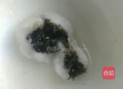 Illustration of how to make black sesame and osmanthus Lantern Festival 12