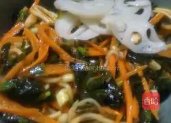 Illustration of how to make summer cold noodles 8