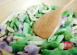 Illustration of how to make braised beans and noodles 5