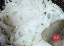 Illustration of how to make fried rice noodles 7